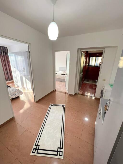 Scanderbeg Square 2Br Apt Tiranë Ngoại thất bức ảnh