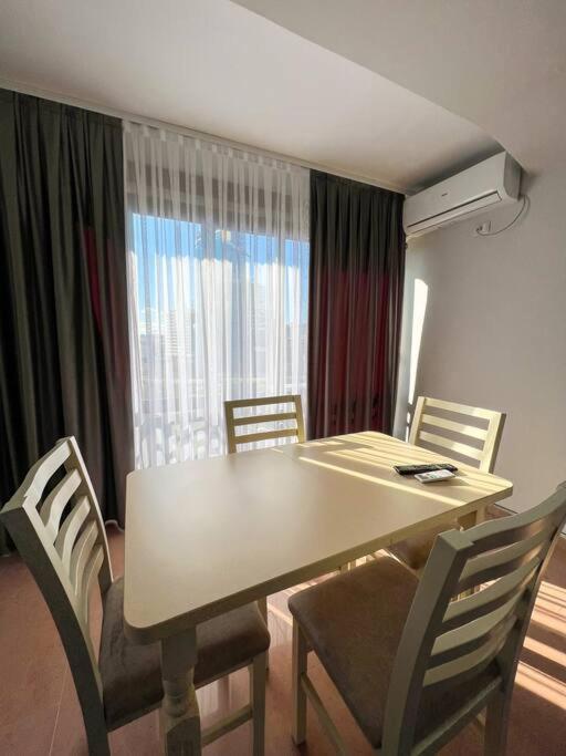 Scanderbeg Square 2Br Apt Tiranë Ngoại thất bức ảnh